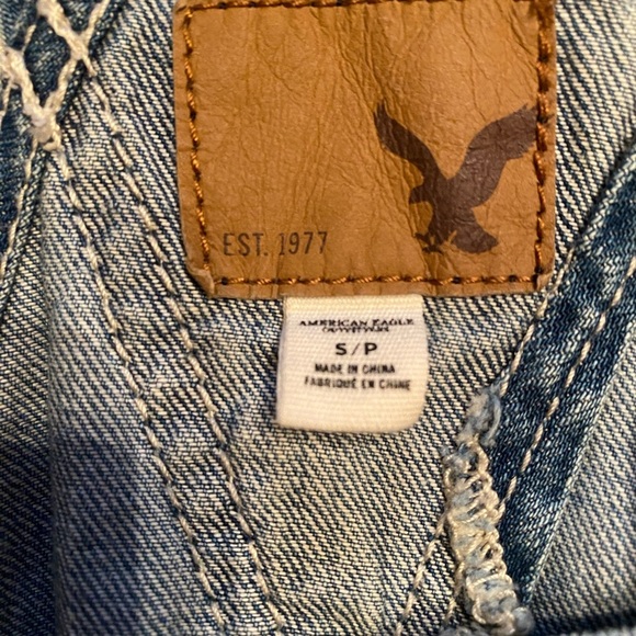 American Eagle Denim Short Overalls Shortalls Size S/P Frayed Hem Women’s GUC. - Picture 3 of 16